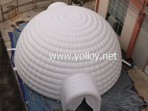 Koppla tal-Avveniment Igloo li Jintefħu 12m